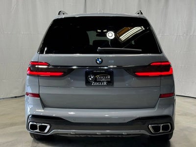 2025 BMW X7 M60i