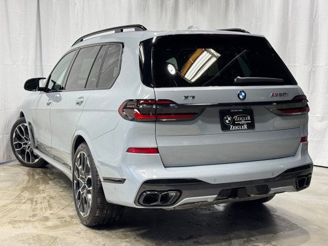 2025 BMW X7 M60i