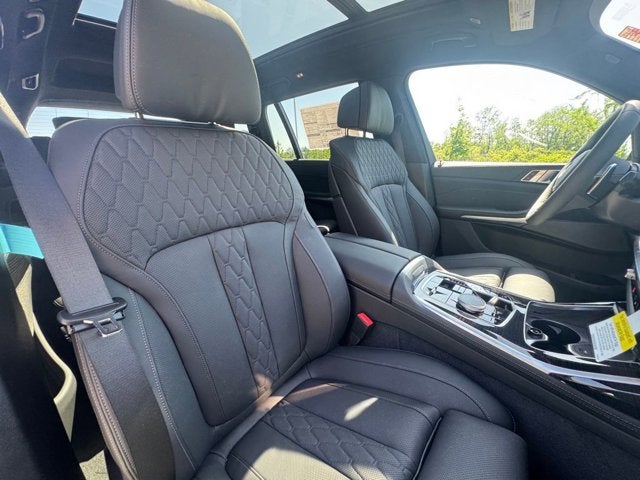 2026 BMW X7 M60i