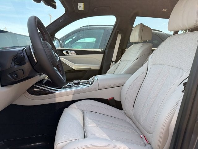 2027 BMW X7 M60i