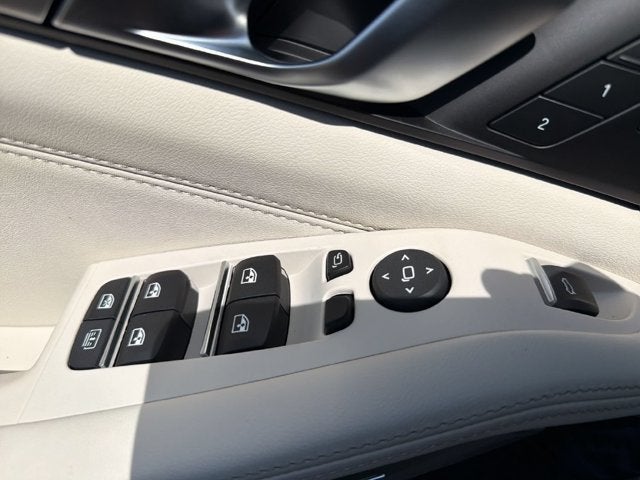 2027 BMW X7 M60i