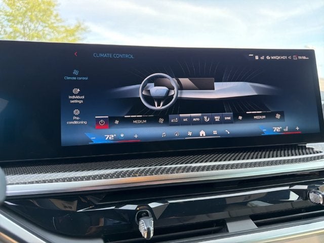 2027 BMW X7 M60i
