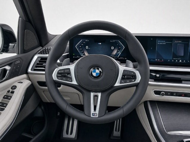 2027 BMW X7 M60i