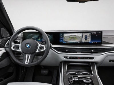 2027 BMW X7 M60i