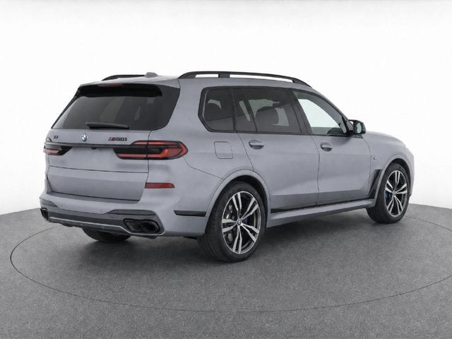 2027 BMW X7 M60i