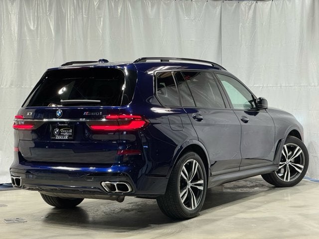 2024 BMW X7 M60i