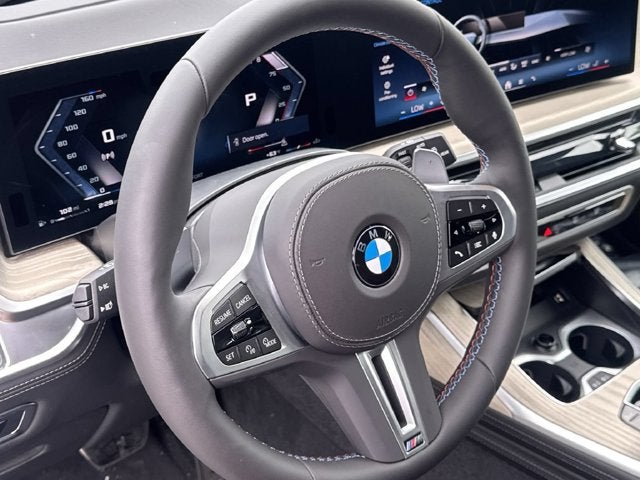 2027 BMW X7 M60i