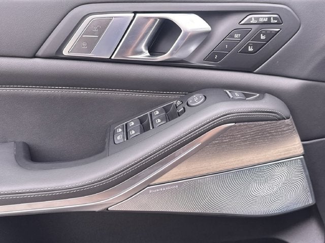2027 BMW X7 M60i
