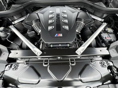 2027 BMW X7 M60i