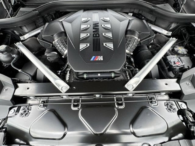 2027 BMW X7 M60i