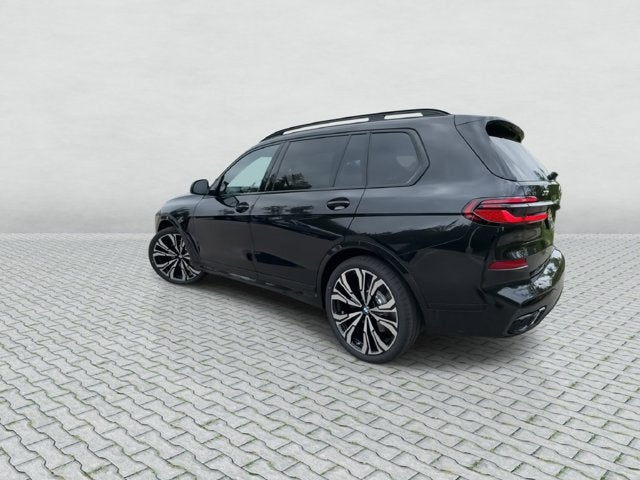 2027 BMW X7 M60i