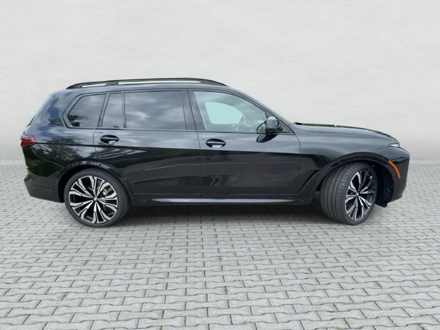 2027 BMW X7 M60i
