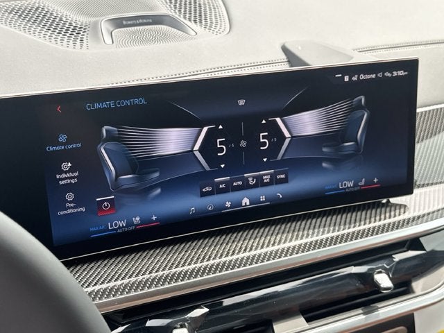 2027 BMW X7 M60i