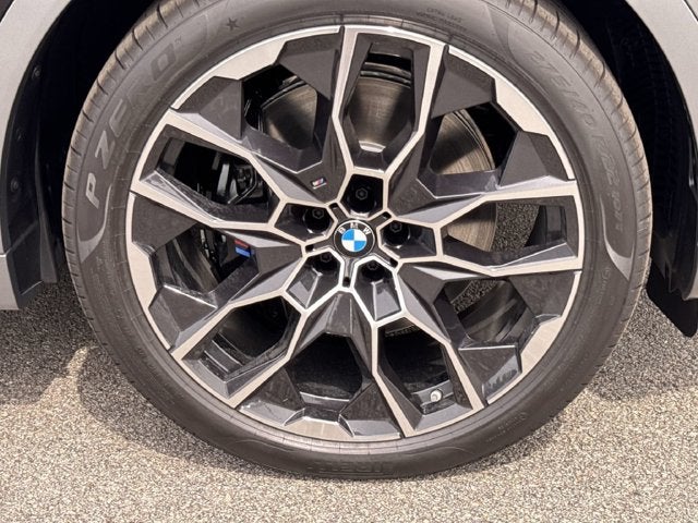 2027 BMW X7 M60i