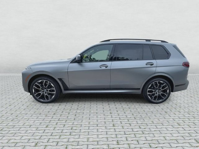 2027 BMW X7 M60i
