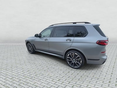 2027 BMW X7 M60i