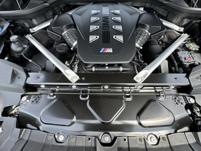 2027 BMW X7 M60i