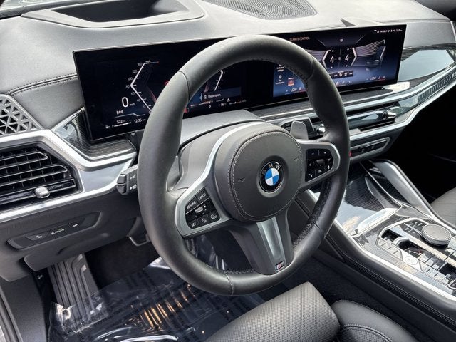 2025 BMW X6 xDrive40i