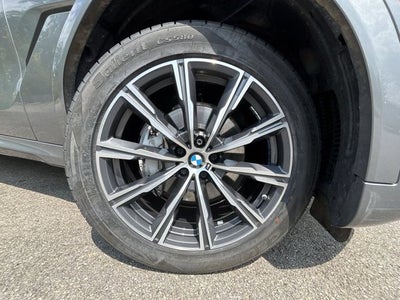 2025 BMW X6 xDrive40i