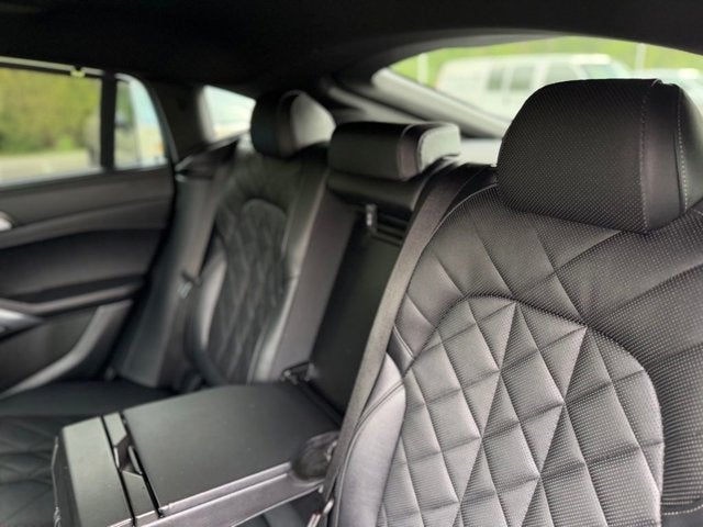2024 BMW X6 xDrive40i