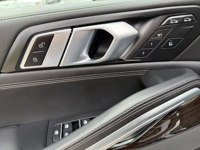2025 BMW X6 xDrive40i
