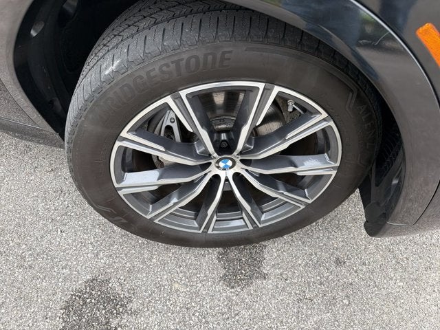 2025 BMW X6 xDrive40i