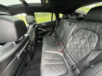 2025 BMW X6 xDrive40i