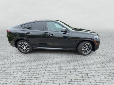 2025 BMW X6 xDrive40i