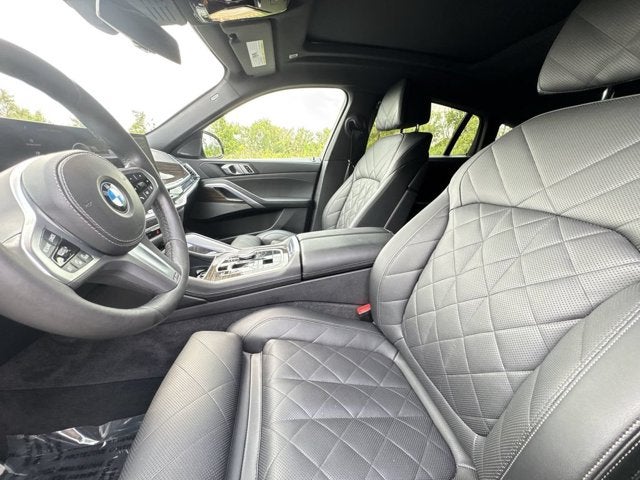 2025 BMW X6 xDrive40i