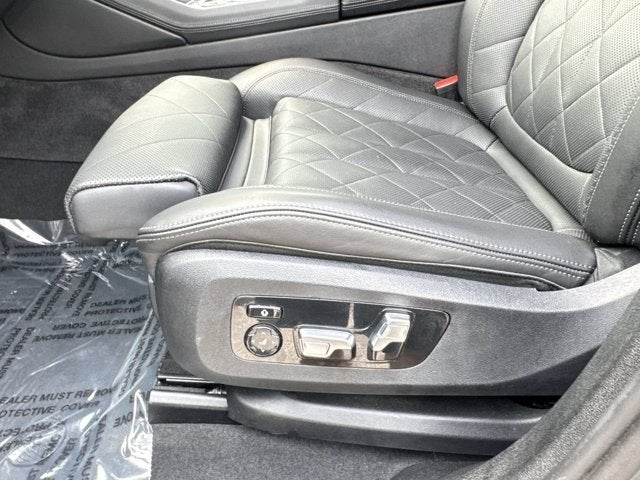 2025 BMW X6 xDrive40i