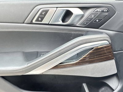 2025 BMW X6 xDrive40i