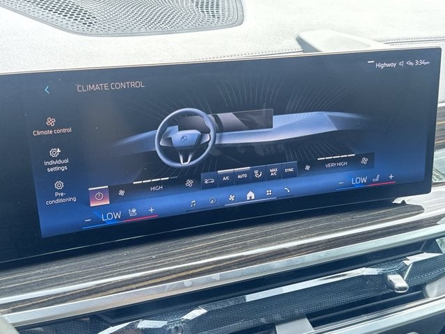 2025 BMW X6 xDrive40i