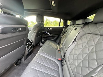 2025 BMW X6 xDrive40i