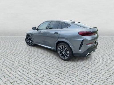 2025 BMW X6 xDrive40i