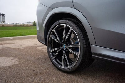 2025 BMW X6 M60i