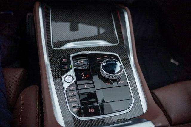 2025 BMW X6 M60i