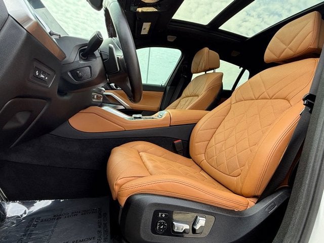 2025 BMW X6 M60i