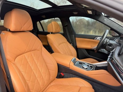 2025 BMW X6 M60i