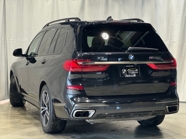 2022 BMW X7 M50i