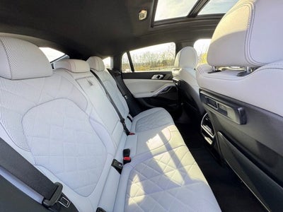 2023 BMW X6 xDrive40i