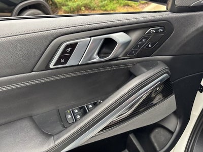 2022 BMW X6 M50i