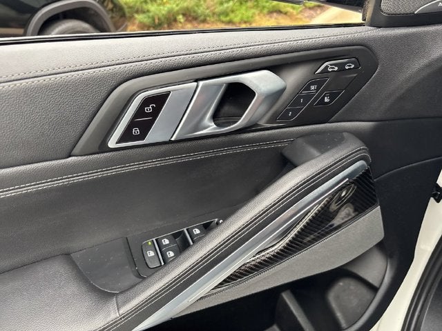 2022 BMW X6 M50i