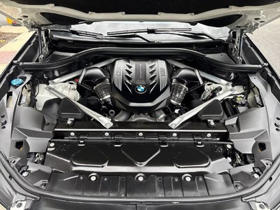2022 BMW X6 M50i