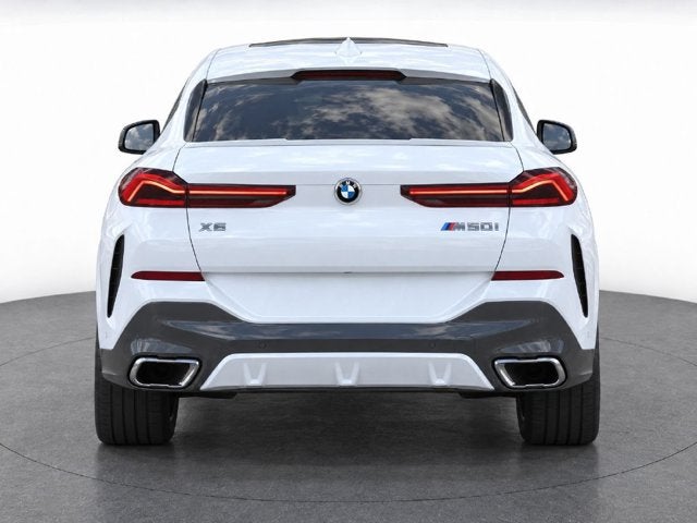 2022 BMW X6 M50i