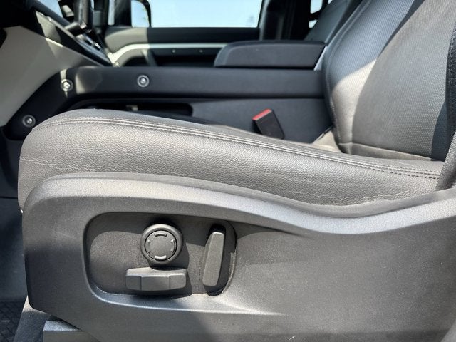 2024 Land Rover Defender S