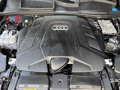 2025 Audi Q8 Premium Plus