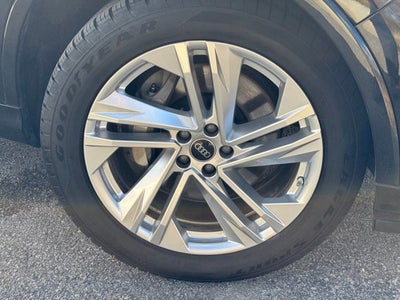 2024 Audi Q7 Premium Plus