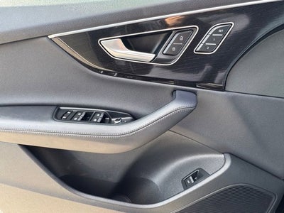 2024 Audi Q7 Premium Plus