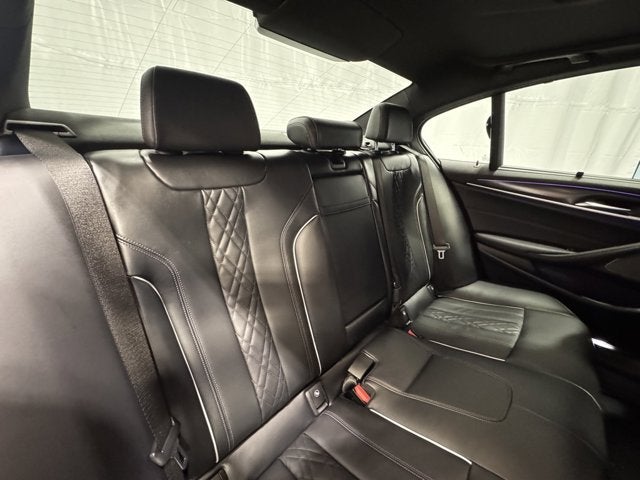 2023 BMW 5 Series M550i xDrive