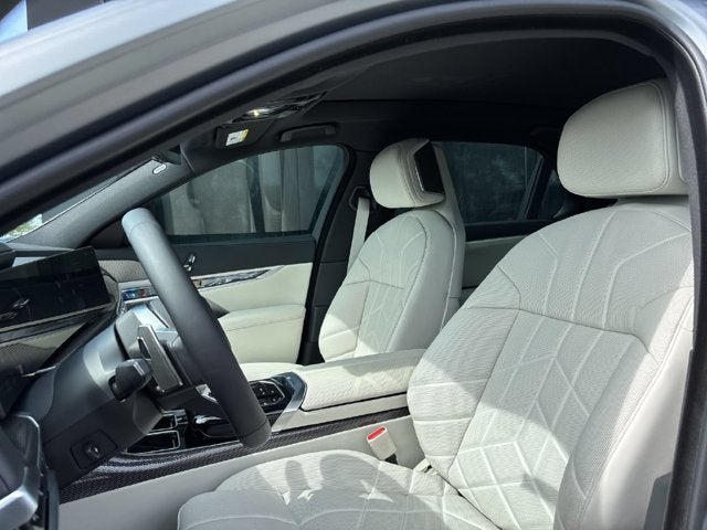 2026 BMW 7 Series 740i xDrive